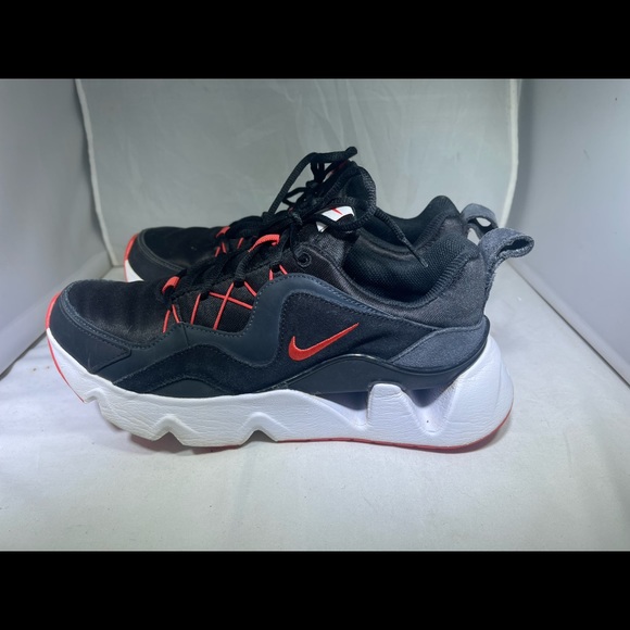 Nike Shoes | Preowned Nike RYZ 365 Platform Running Casual Sneakers Women's 8 | Color: Gray | Size: 8 | Ushawaii808's Closet